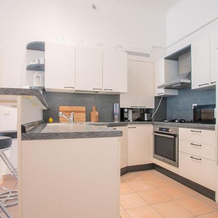 Spacious 2-Bedroom In The Centre Of مينتون المظهر الخارجي الصورة
